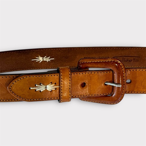 Cognac Leather Belt With Starburst Embroidery Detail | Women’s Size M - Picture 4 of 14